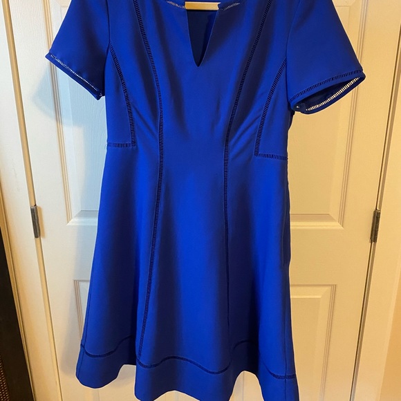 Banana Republic royal blue short sleeve dress - Picture 2 of 3